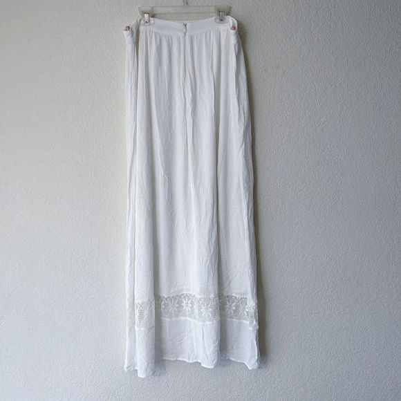 Forever 21 Boho White Maxi Skirt - Picture 5 of 7